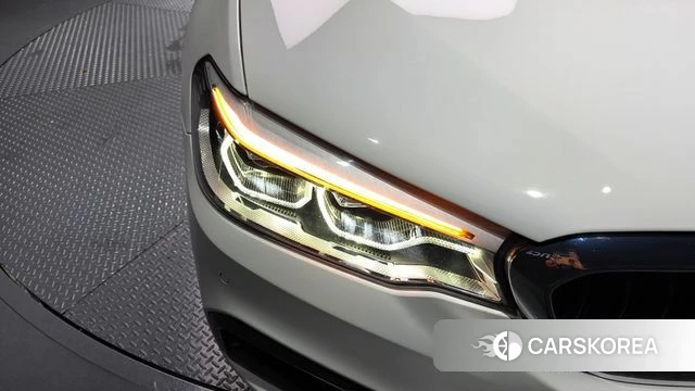 BMW 5 Series (G30) id 4410773 из Кореи 14