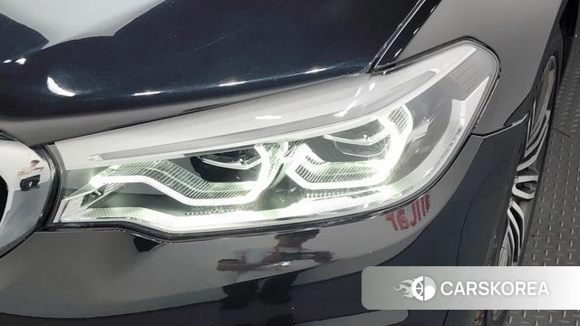 BMW 5 Series (G30) id 4465491 из Кореи 14