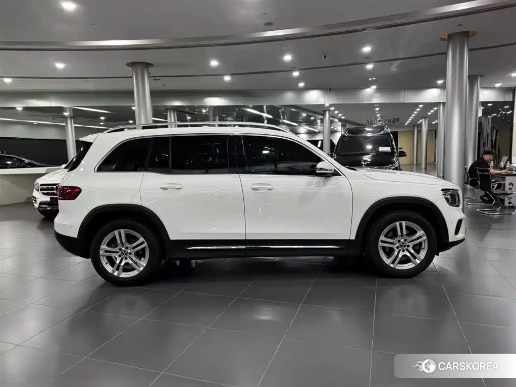 Mercedes-Benz GLB id 4680459 из Китая 14