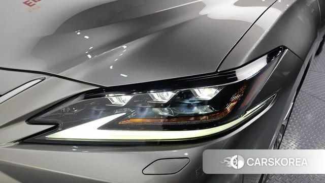 Lexus ES300h 7th generation id 4894390 из Кореи 14
