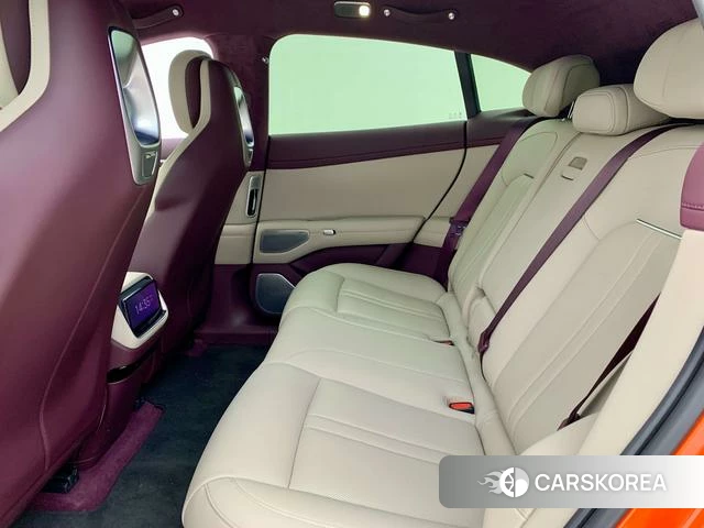 Xiaomi Car Xiaomi YU7 id 4207096 из Китая 14