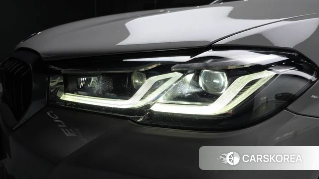 BMW 5 Series (G30) id 4783982 из Кореи 14