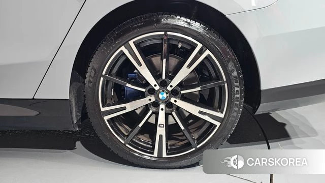 BMW 5 Series (G60) id 4739131 из Кореи 14