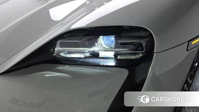 Porsche Taycan id 4223034 из Кореи 14