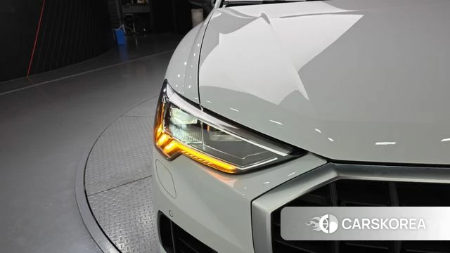 Audi Q3 (F3) id 4586593 из Кореи 14