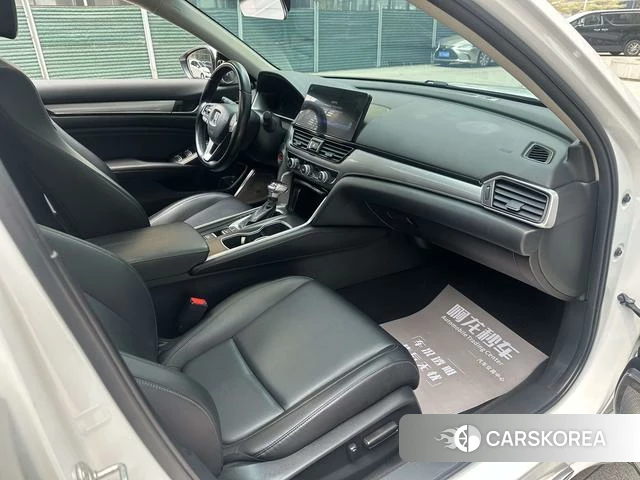Honda Accord id 4290039 из Китая 14