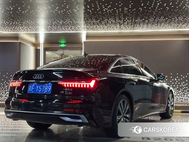 Audi A6L id 3913654 из Китая 14