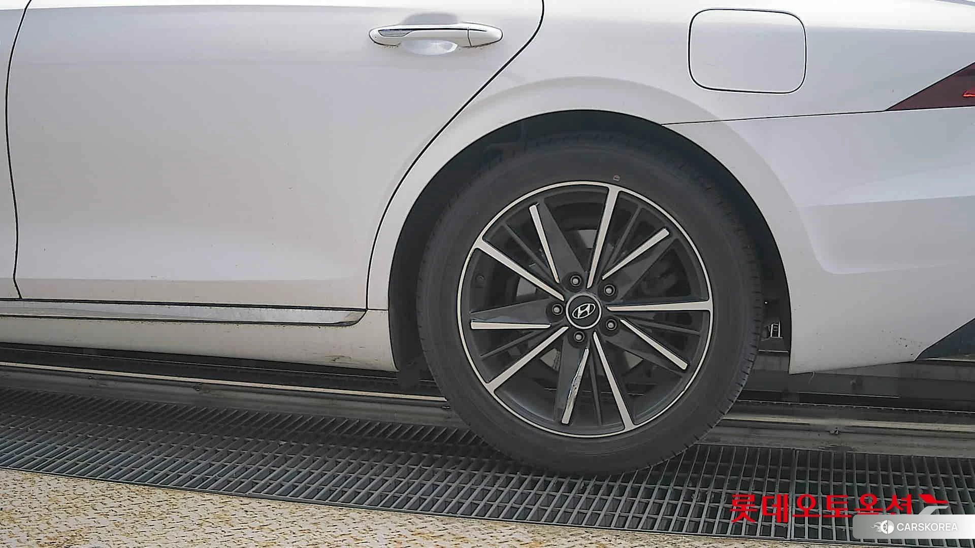 Hyundai Grandeur id 4289495 из Кореи 14