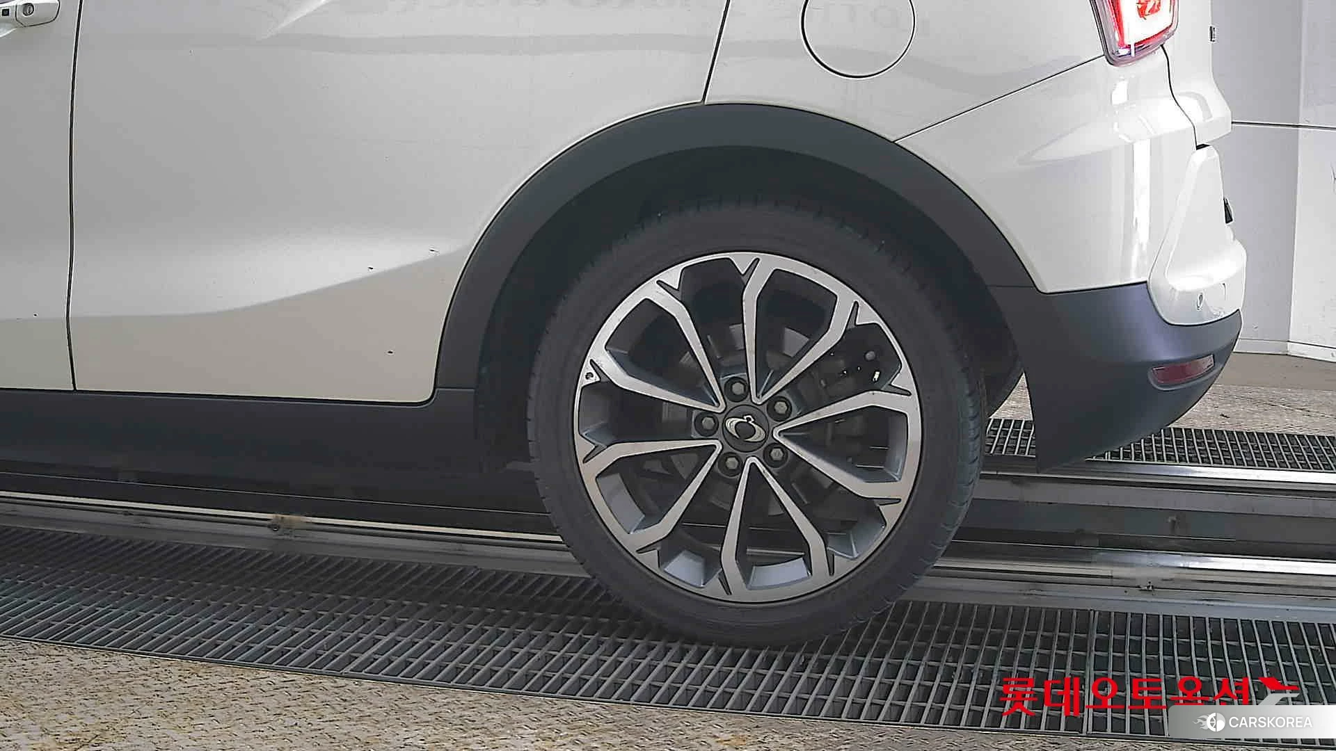 SsangYong Tivoli id 3869459 из Кореи 14