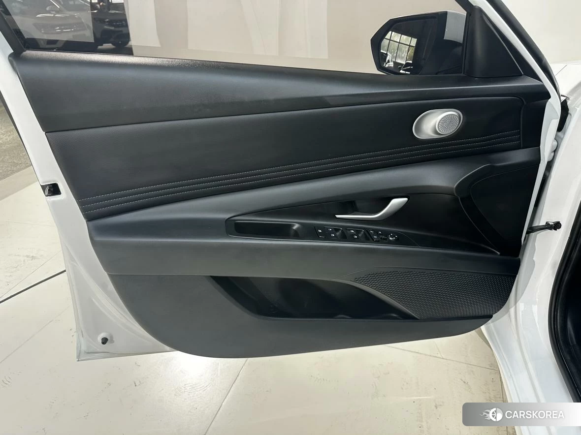 Hyundai Elantra id 4498929 из Китая 14