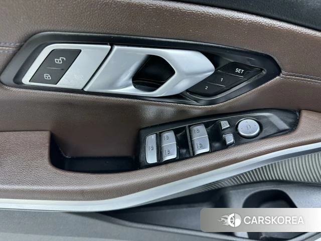 BMW 3 series id 4253759 из Китая 14