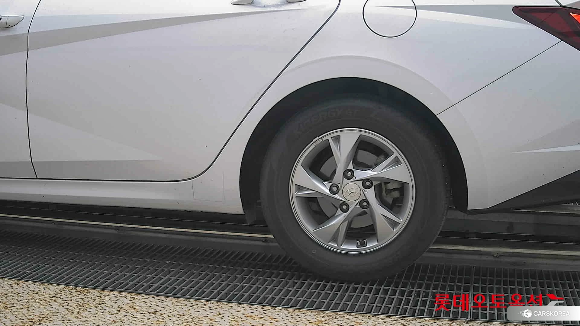 Hyundai Avante id 4504378 из Кореи 14
