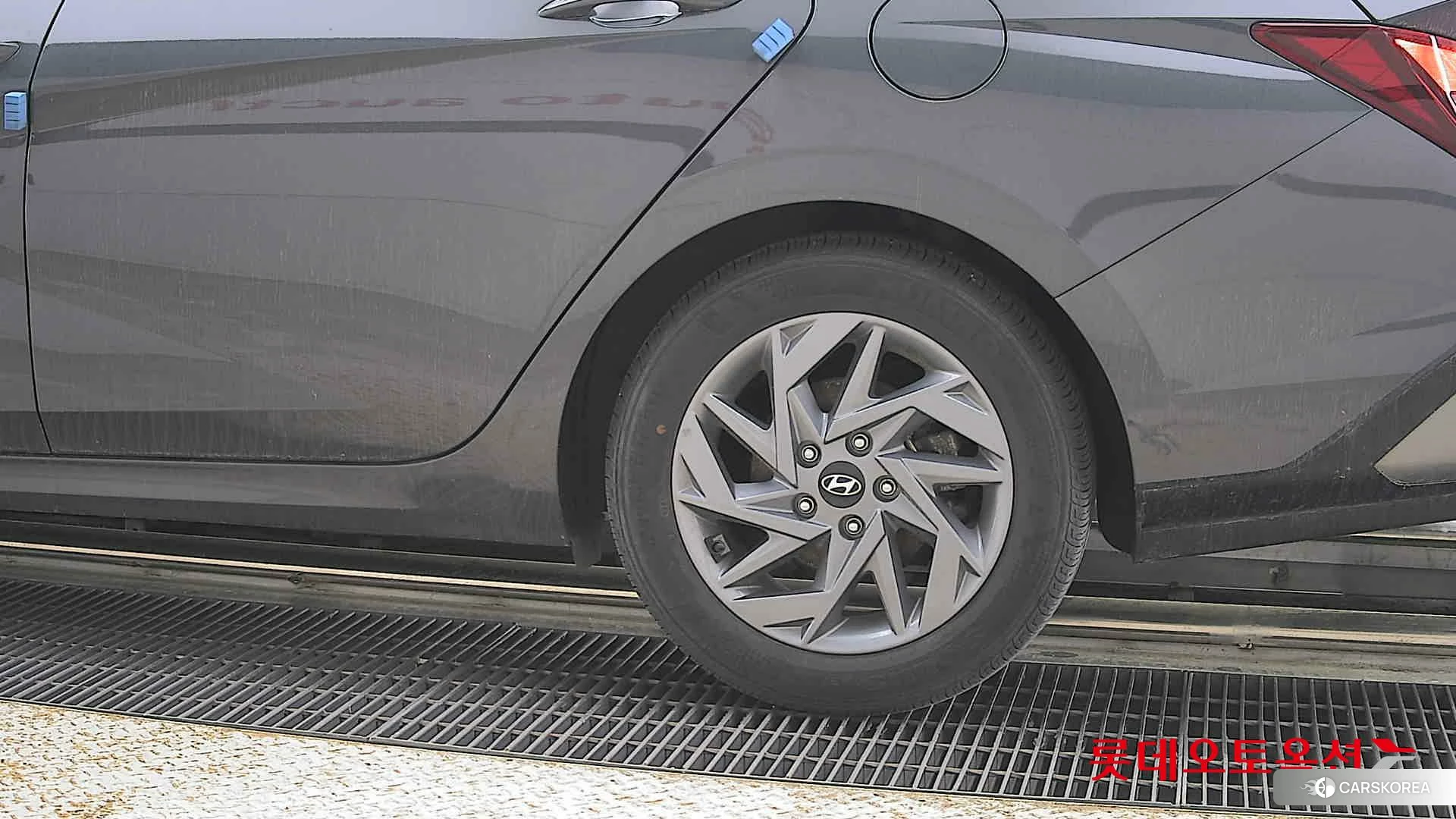 Hyundai Avante Hybrid id 4289481 из Кореи 14