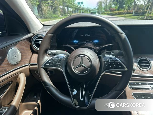 Mercedes-Benz E-class id 4257962 из Китая 14