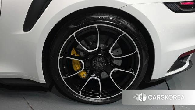 Porsche 911(992) id 4321801 из Кореи 14