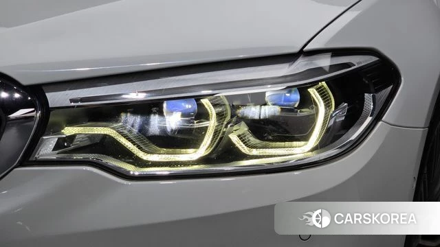 BMW 5 Series (G30) id 4780689 из Кореи 14