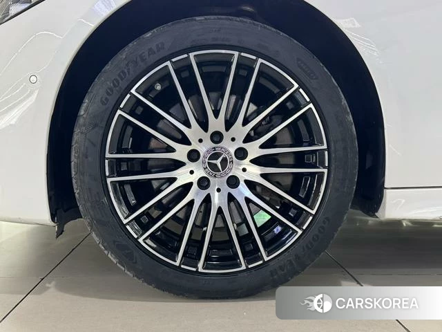 Mercedes-Benz Class C id 4328639 из Китая 14