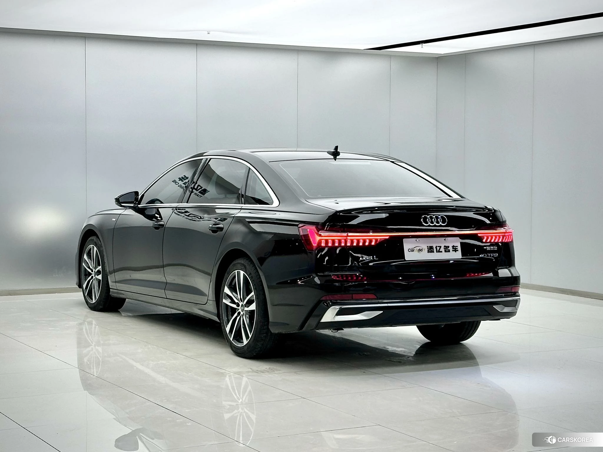 Audi A6L id 4499015 из Китая 14
