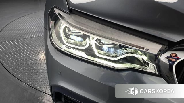BMW 5 Series (G30) id 4447179 из Кореи 14