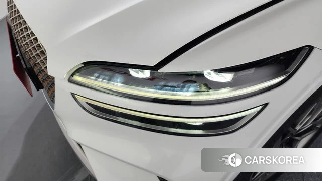 Genesis GV70 id 4186915 из Кореи 14