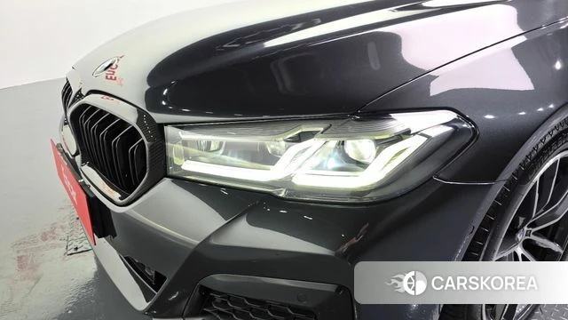 BMW 5 Series (G30) id 4445043 из Кореи 14
