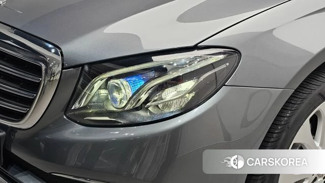 Mercedes-Benz E-Class W213 id 4667415 из Кореи 14