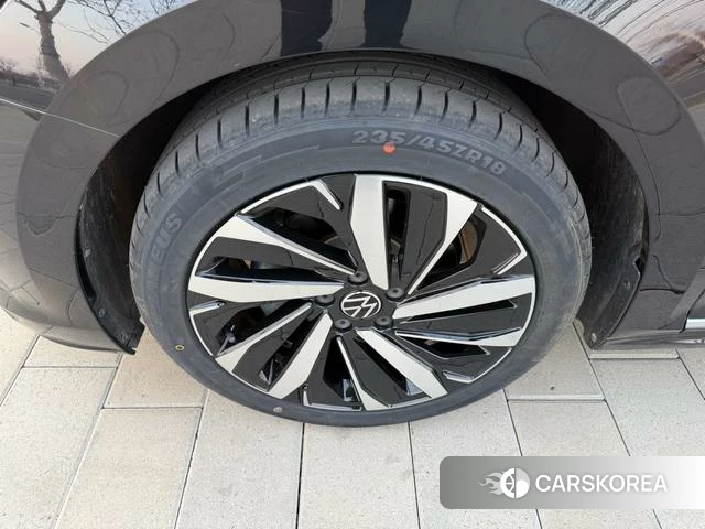 Volkswagen Passat id 4264706 из Китая 14
