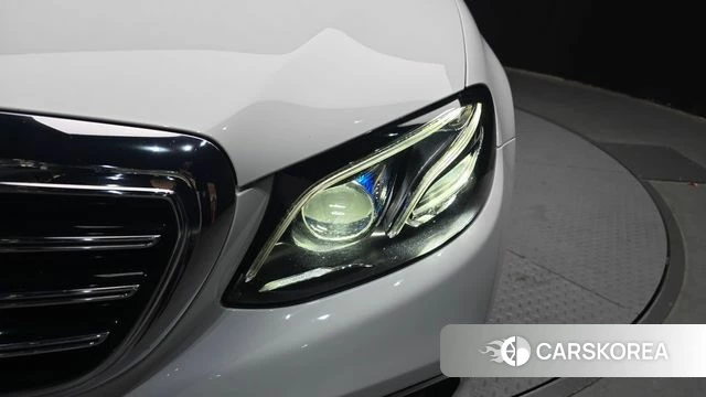 Mercedes-Benz E-Class W213 id 4331339 из Кореи 14