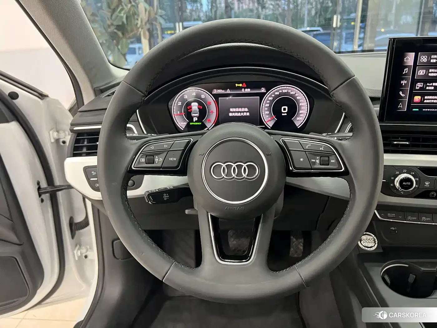 Audi A4L id 4570595 из Китая 14