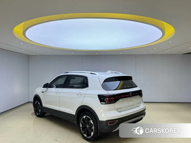 Volkswagen Exploring the shadow id 4278857 из Китая 14