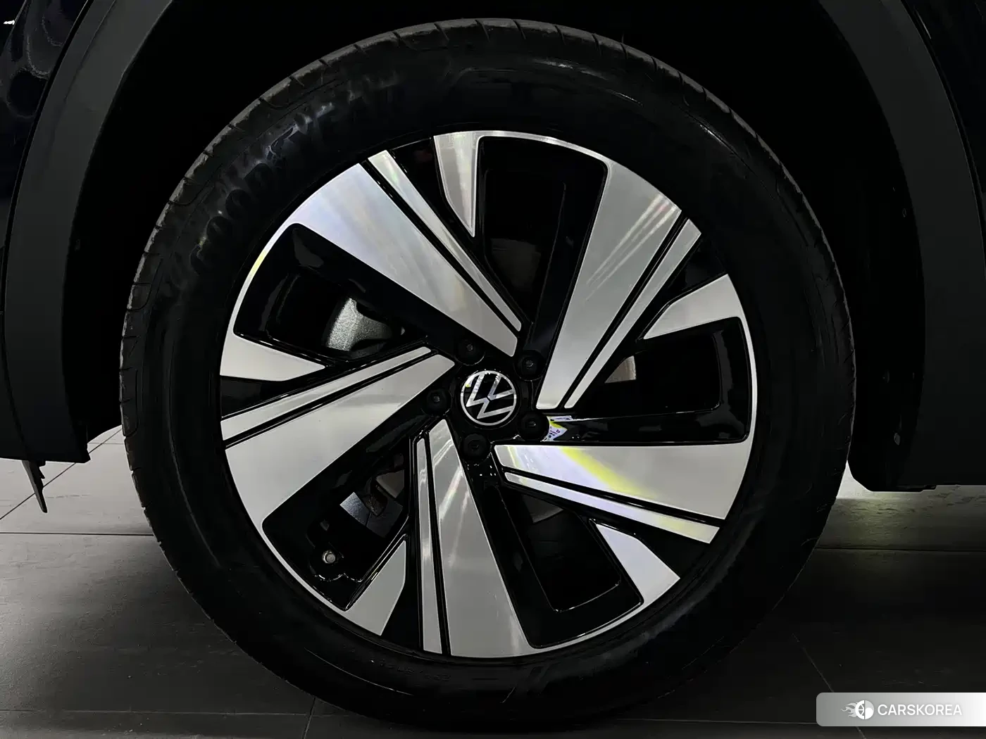 Volkswagen Touareg id 4644427 из Китая 14