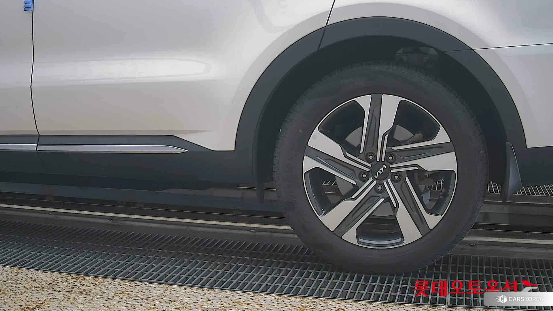 Kia Sorento Hybrid id 4909323 из Кореи 14