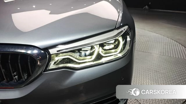 BMW 5 Series (G30) id 4658417 из Кореи 14