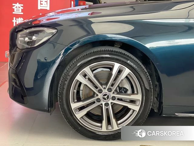 Mercedes-Benz E-class id 4220609 из Китая 14