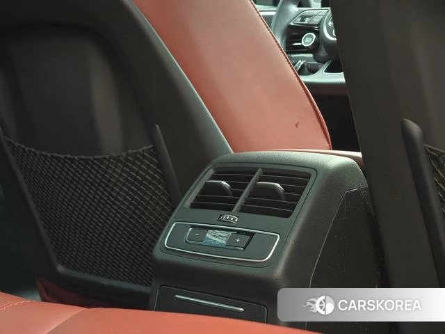 Audi A4L id 4365676 из Китая 14