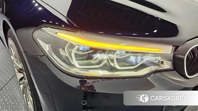 BMW 5 Series (G30) id 4677972 из Кореи 14