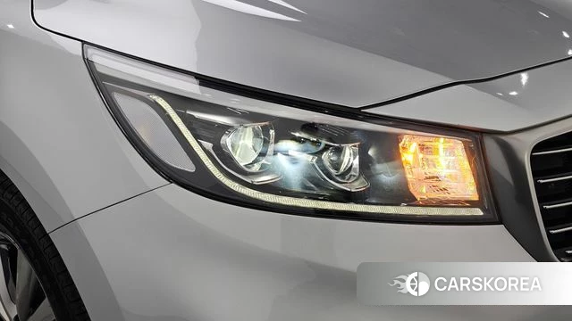 Kia The New Carnival id 4850047 из Кореи 14