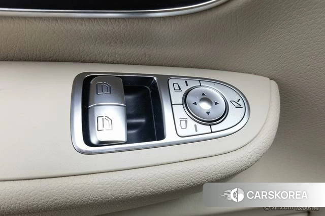 Mercedes-Benz V-class id 4307083 из Китая 14