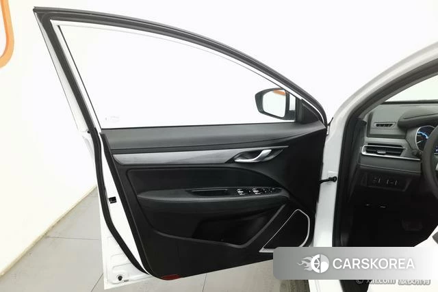 Geely Automobile Emgrand id 4210181 из Китая 14