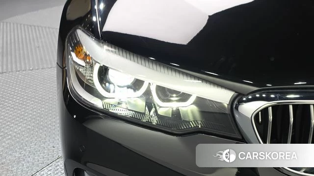 BMW 5 Series (G30) id 4496264 из Кореи 14