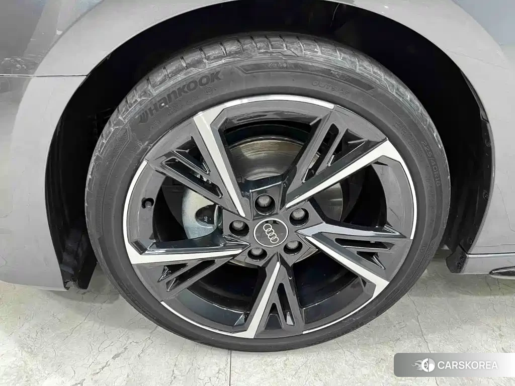 Audi A3 id 4680633 из Китая 14