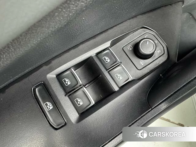 Volkswagen Sagitar id 4290321 из Китая 14