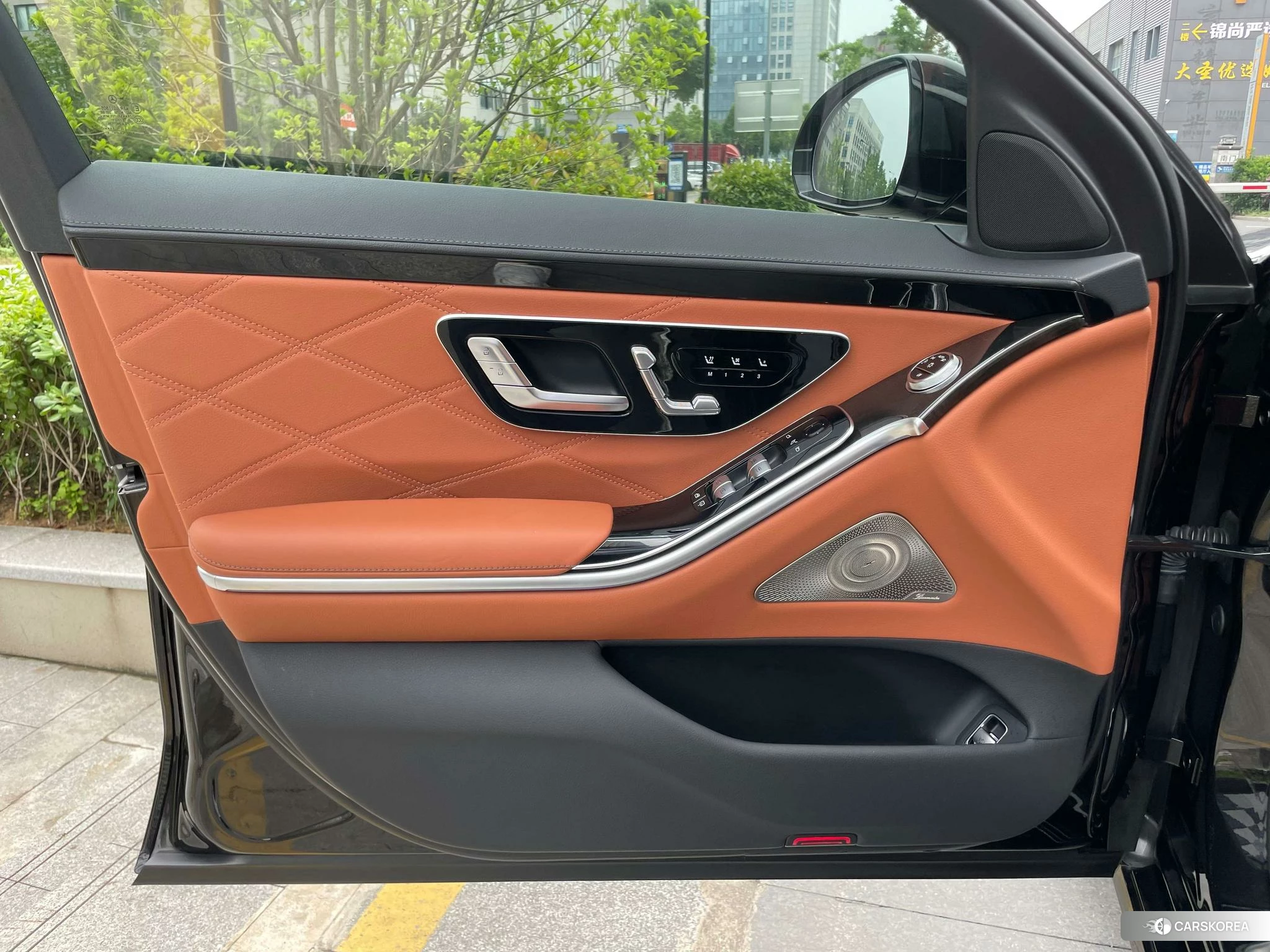 Mercedes-Benz Maybach S-Class id 4510721 из Китая 14