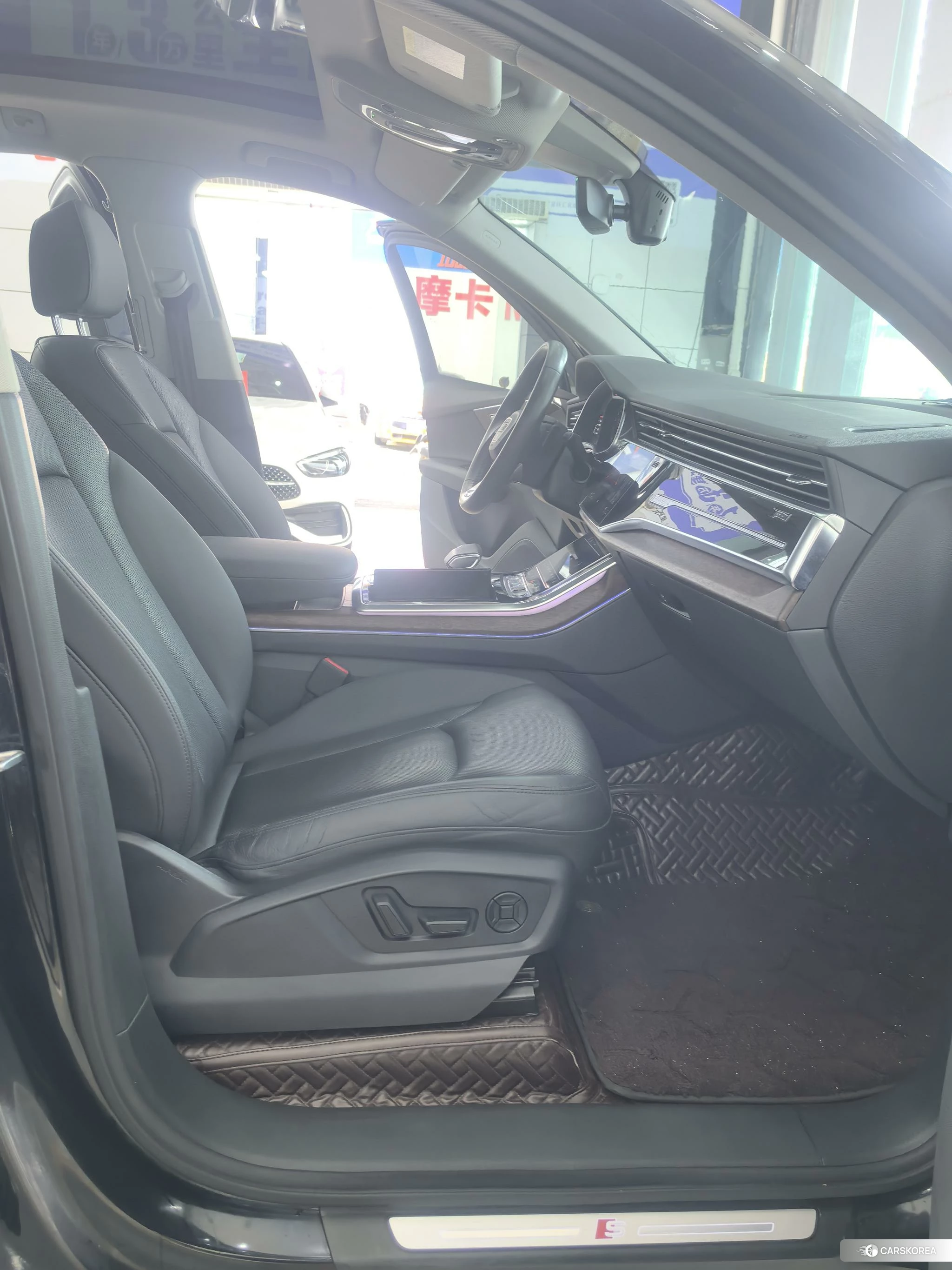 Audi Q7 id 4512568 из Китая 14