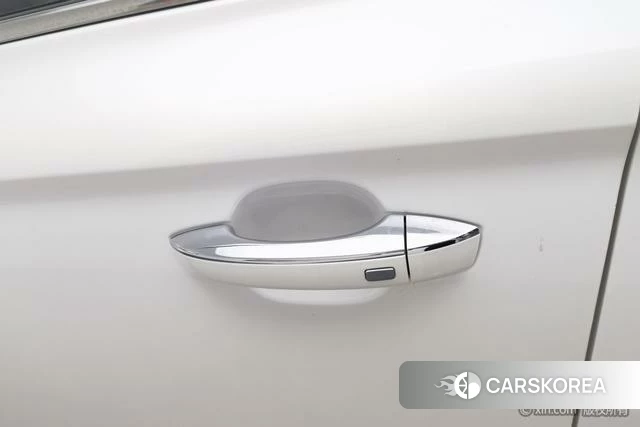 Roewe Ei5 id 4254378 из Китая 14