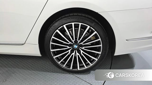 BMW 7 Series (G11) id 4187987 из Кореи 14