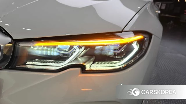 BMW 3 Series (G20) id 4872965 из Кореи 14