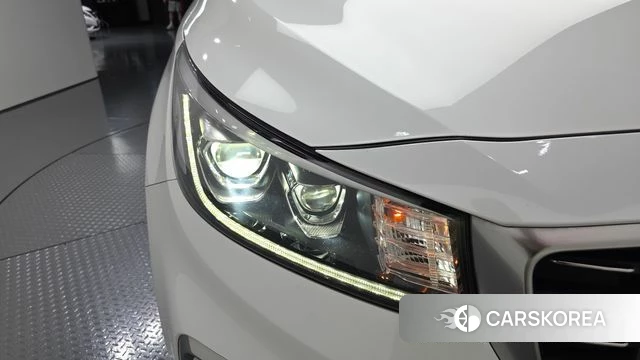 Kia The New Carnival id 4508563 из Кореи 14