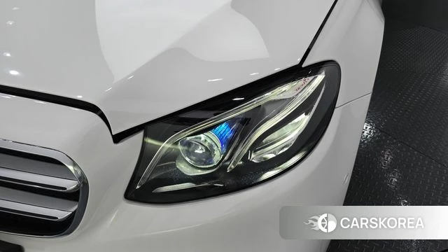 Mercedes-Benz E-Class W213 id 4713123 из Кореи 14