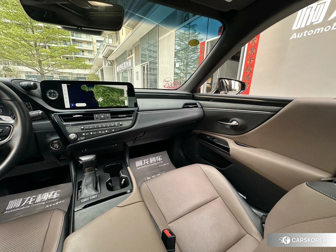 Lexus ES id 4420839 из Китая 14